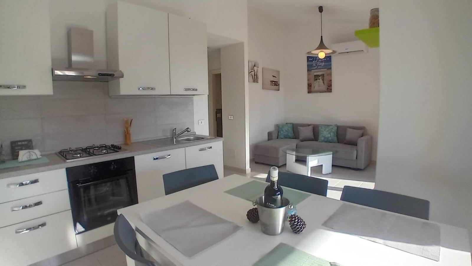Villini Cala Del Sole - Infinityholidays คอสตาพาราดีโซ ภายนอก รูปภาพ